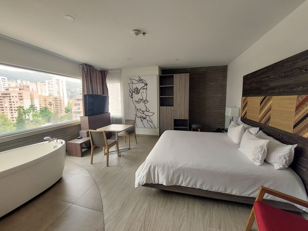 Loft, Suite