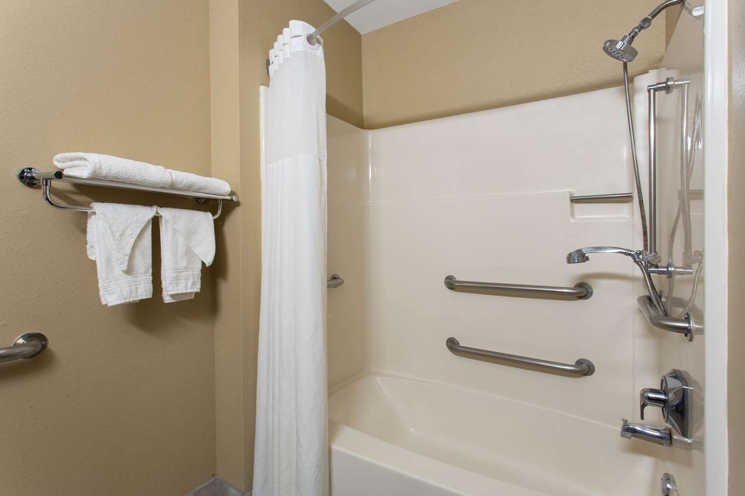 Super 8 by Wyndham Cromwell/Middletown 28/28