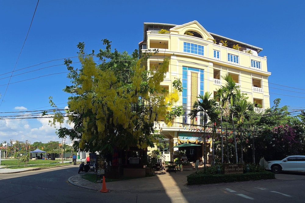 Grand Bayon Siem Reap Hotel 59/66