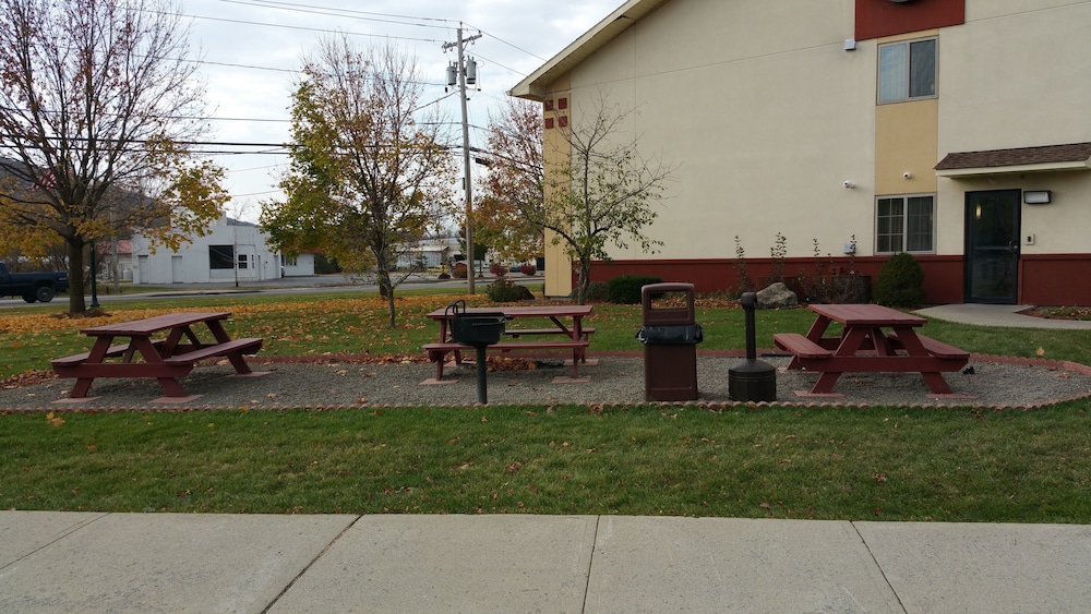 Super 8 By Wyndham Cobleskill Ny 28/29