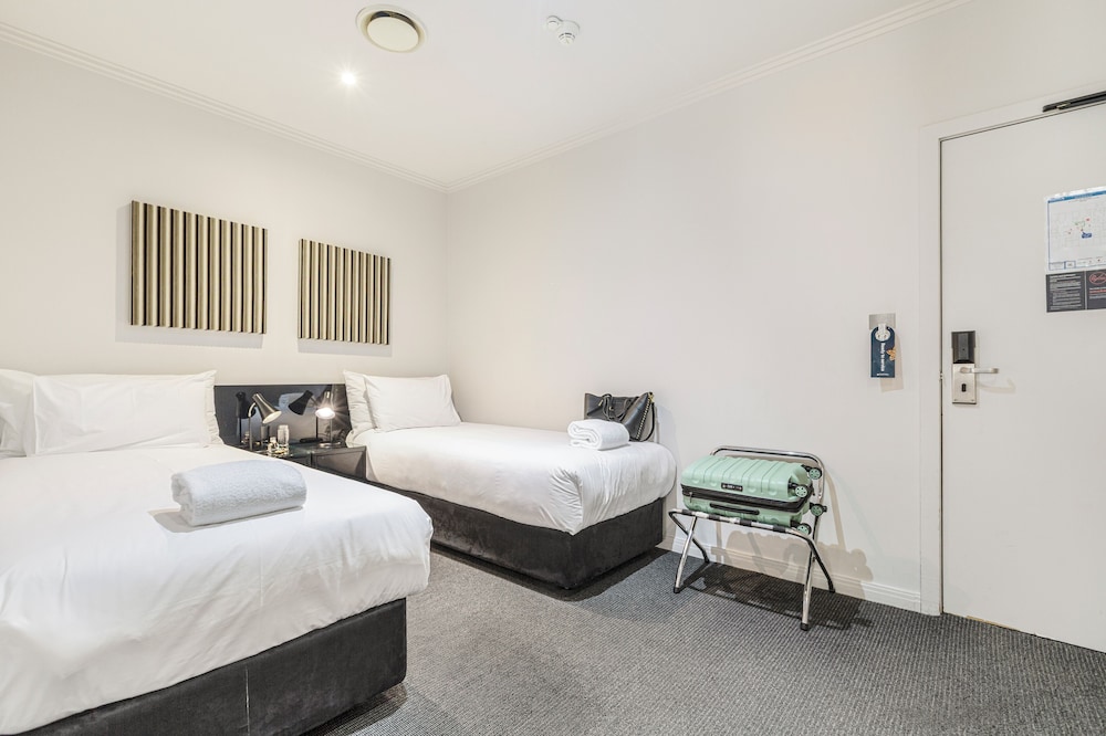 Punthill Flinders Lane 12/64