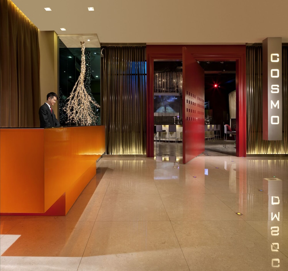 Cosmo Hotel Hong Kong by Dorsett 5/47