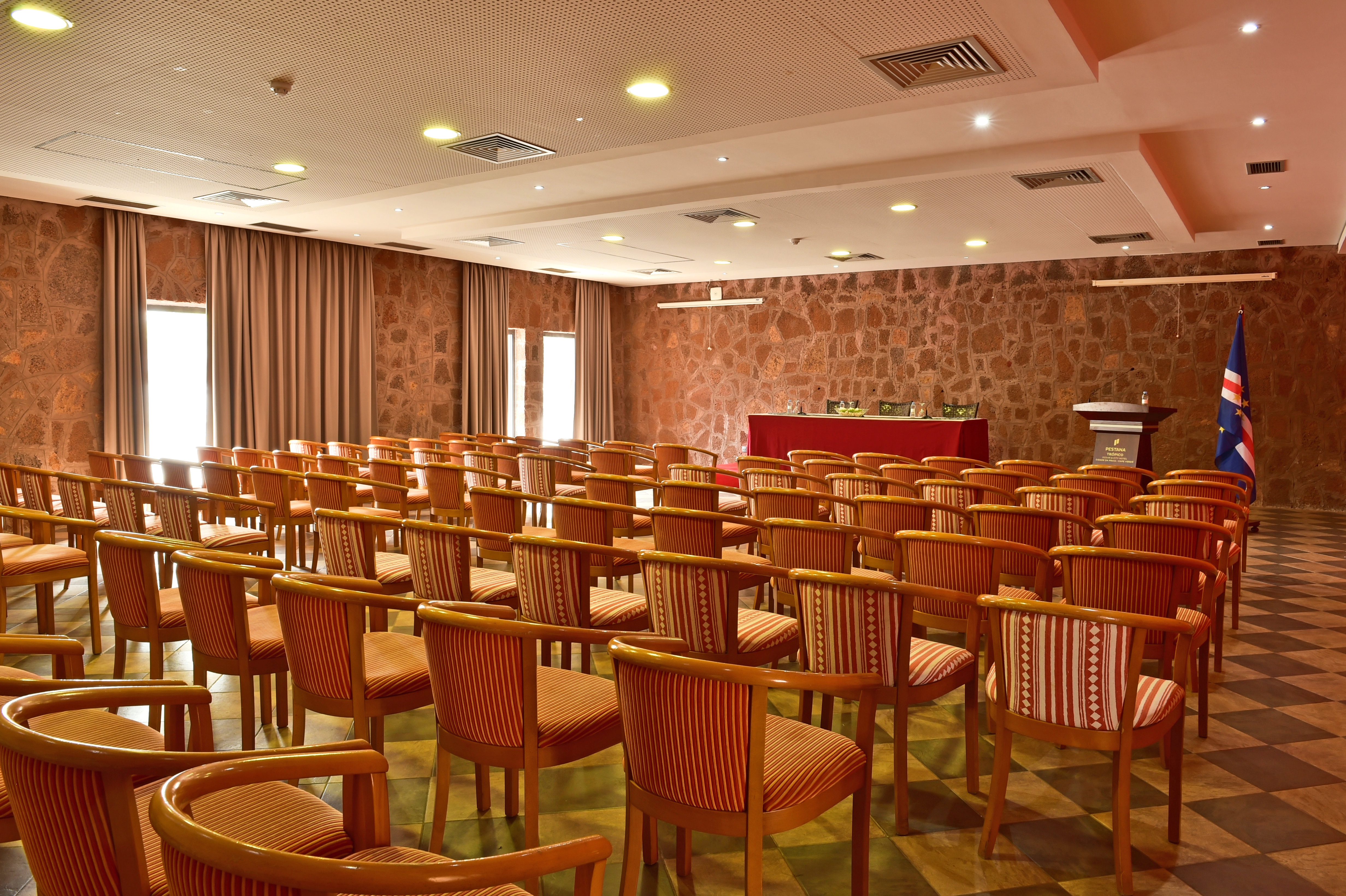 Pestana Tropico 38/43