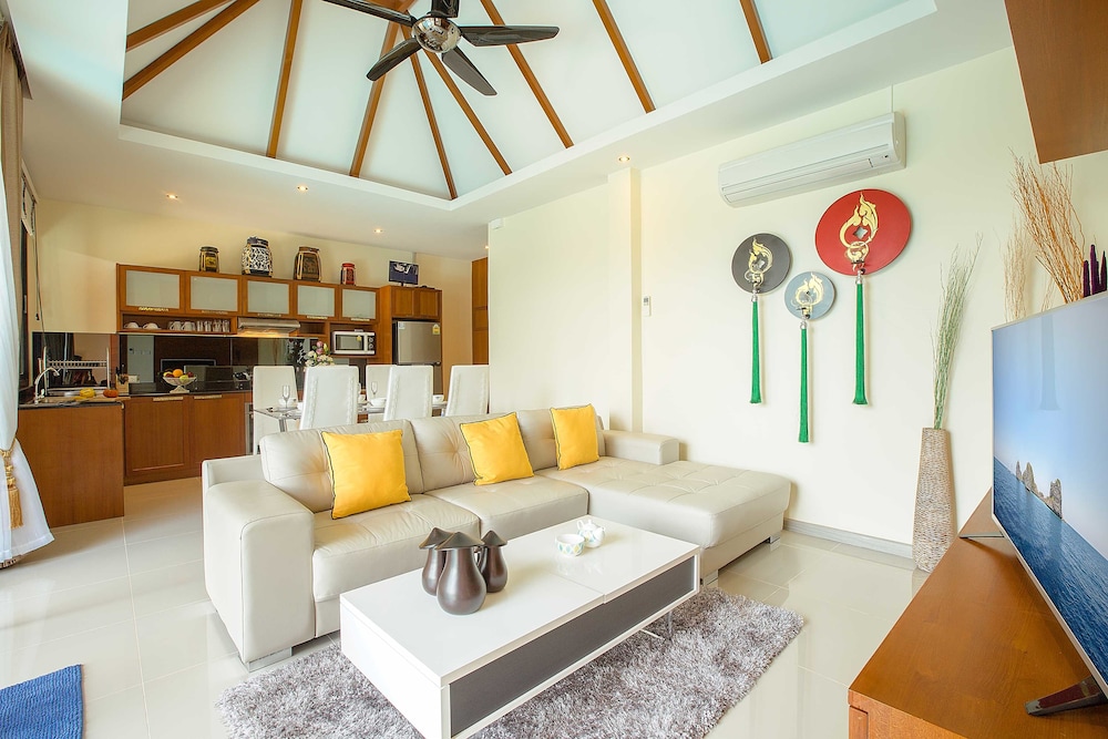 Rawai Vip Villas Kids Park And Spa 65/87
