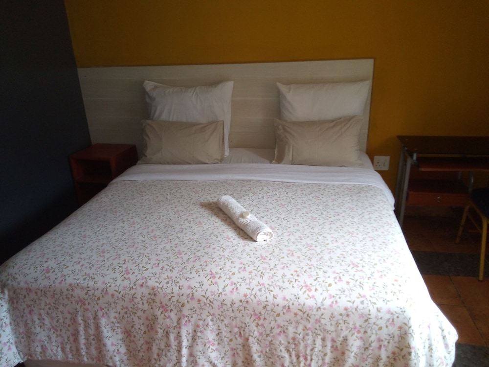 Grace And Gift Guesthouse 7/22