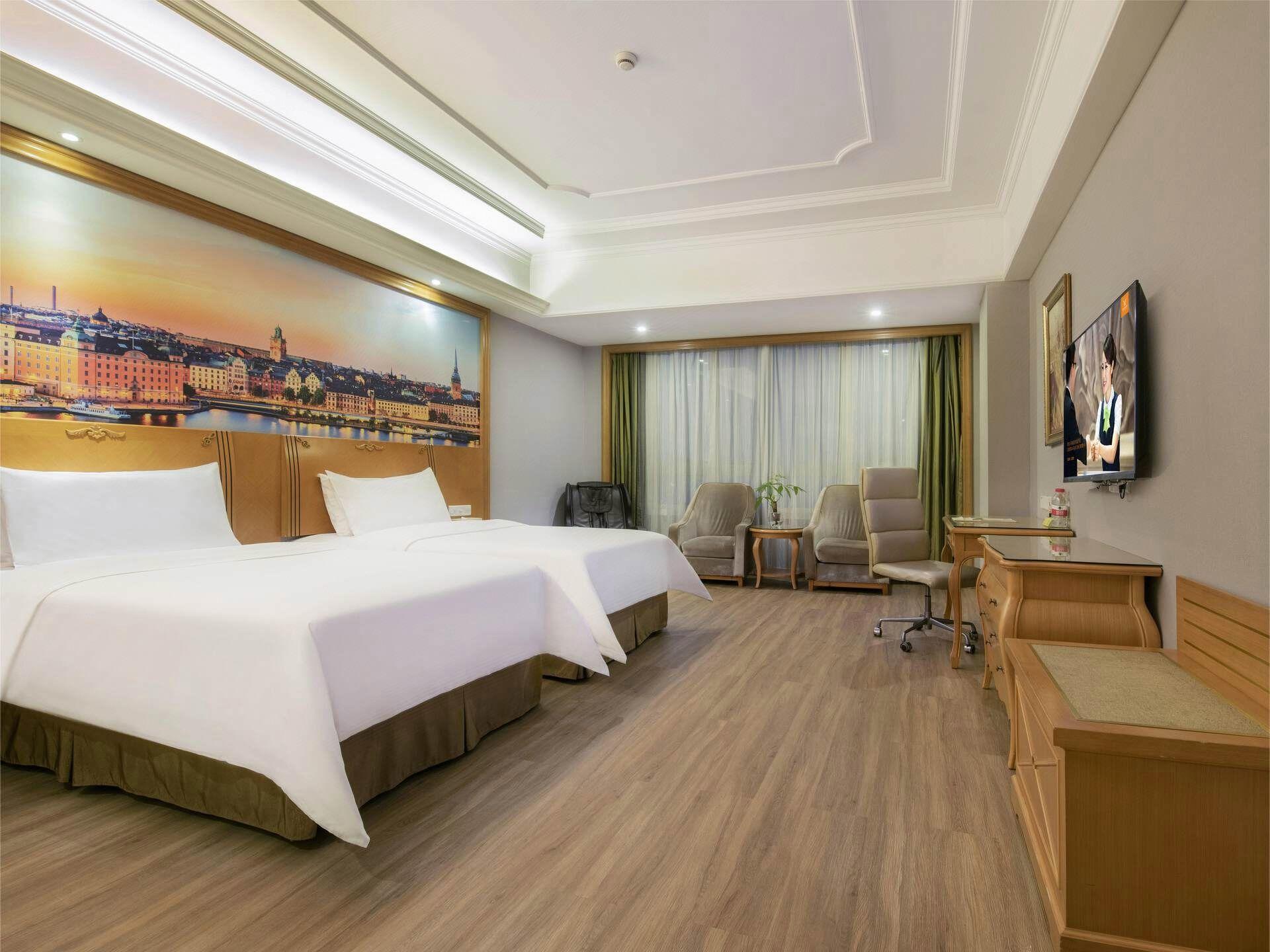 Vienna International Hotel (Changsha Gaoqiao) 18/36