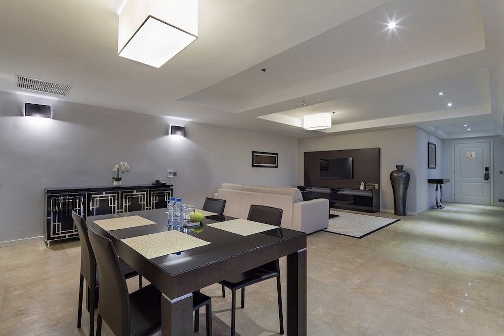 Fraser Suites Abuja 44/74