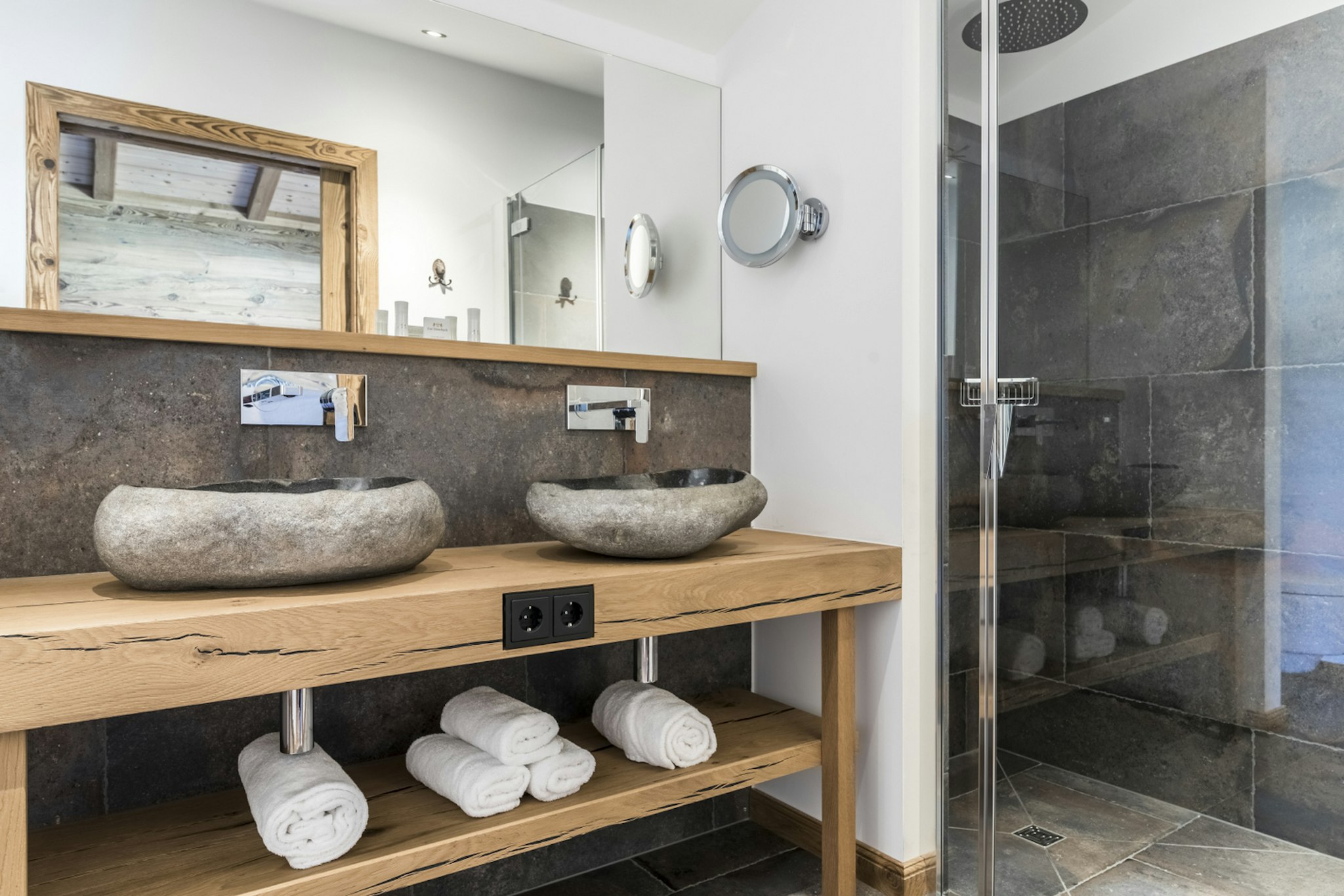 Romantik Hotel & Chalets Gut Steinbach 49/50