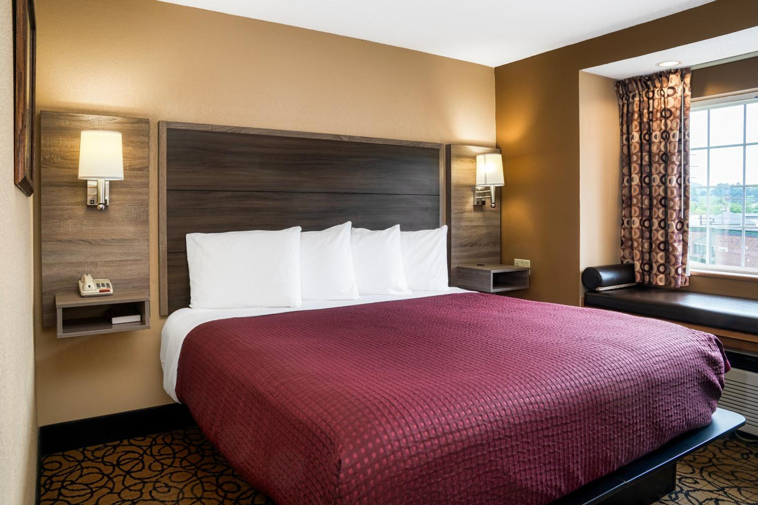 غرفة بسرير كينج، Guest Inn Pigeon Forge 3/10