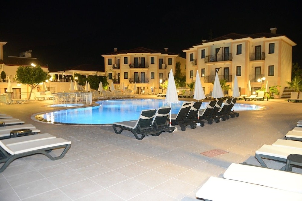 Marcan Beach Hotel (Adult Only +16) 33/37