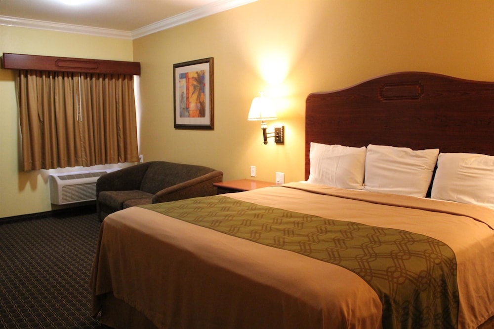 Motel6 South Gate, CA 23/56