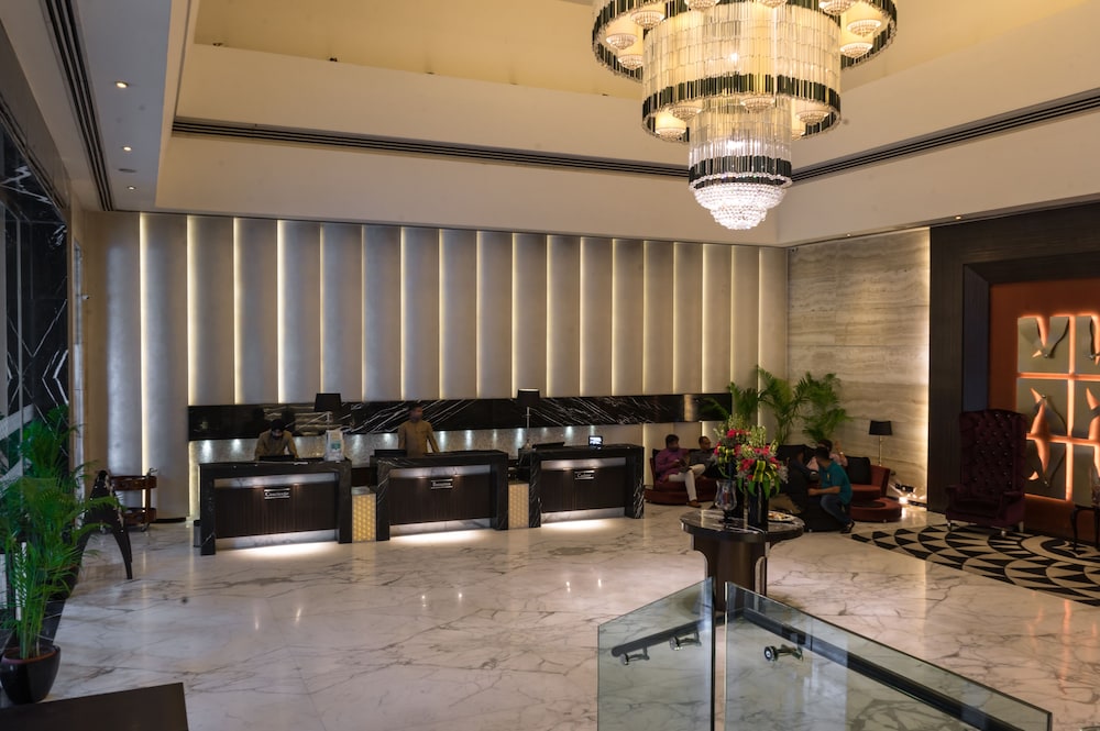 The Landmark Hotel 4/49