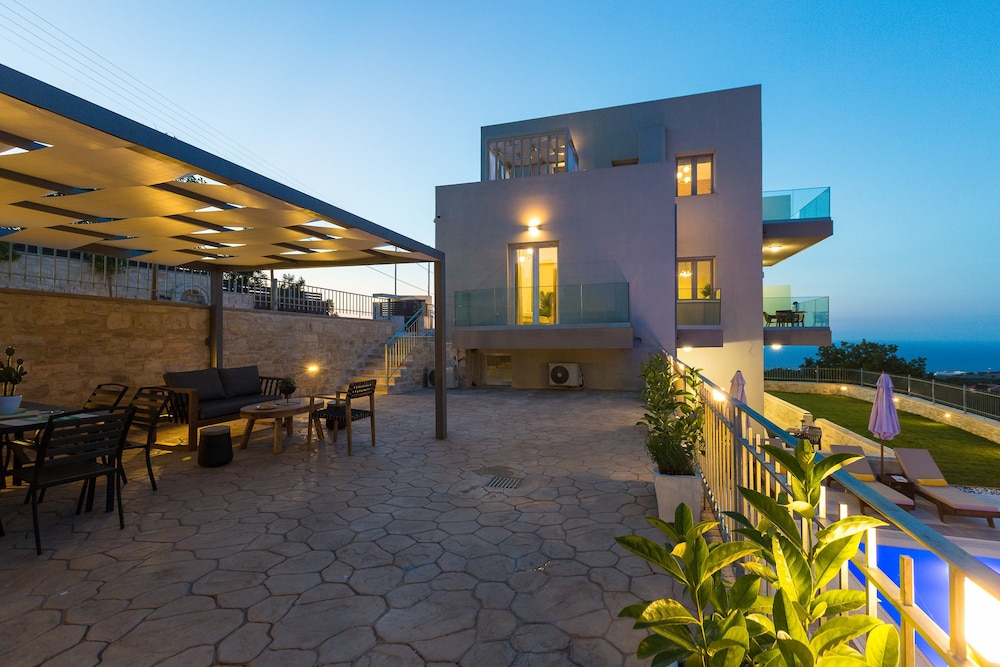 Vigla Suites 26/58