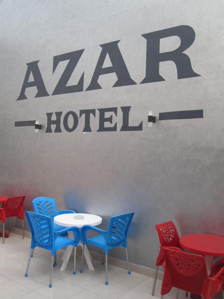 Azar Hotel 21/24