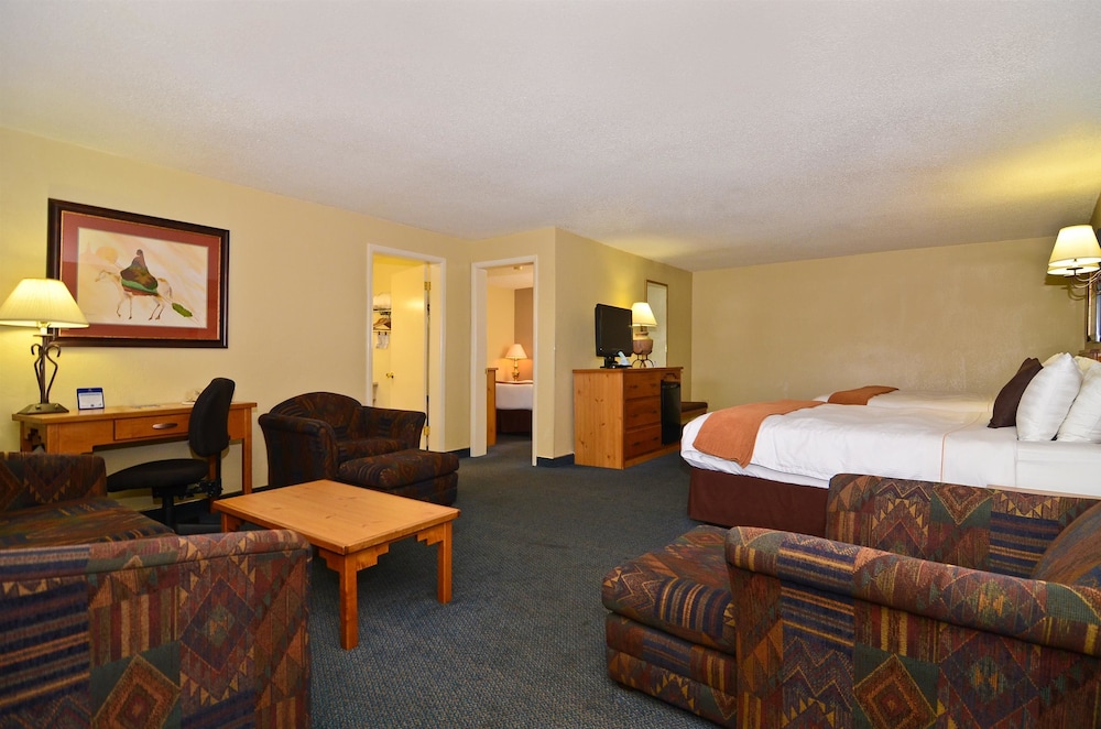 Turquoise Inn and Suites Cortez near Mesa Verde 23/42