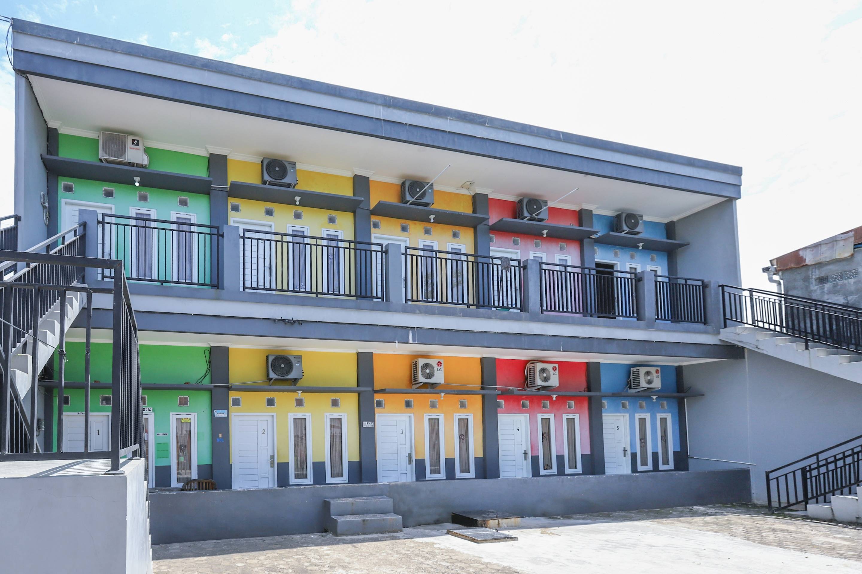 OYO 3731 Pelangi Guest House 1/19