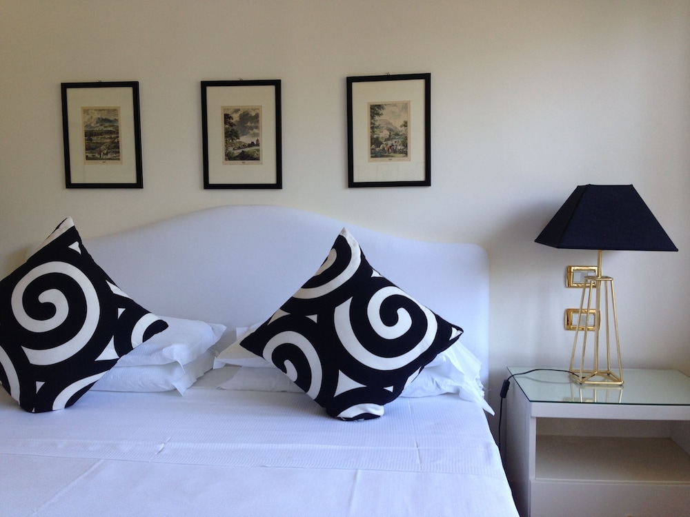 GRAND HOTEL PASSETTO 49/70