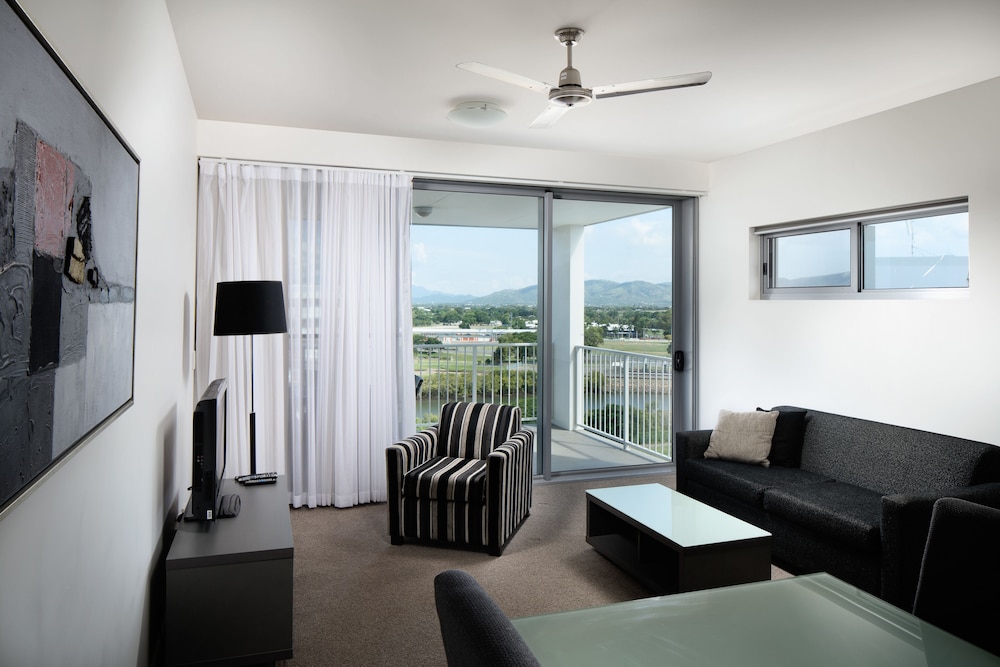 Central Kensington Apartments By Vivo 35/51