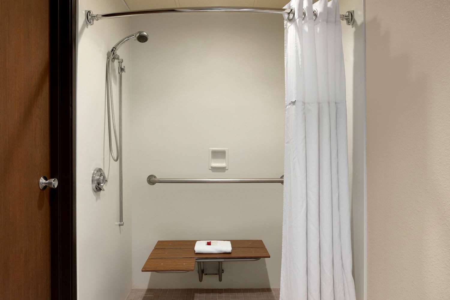 Ramada by Wyndham Fargo 15/15