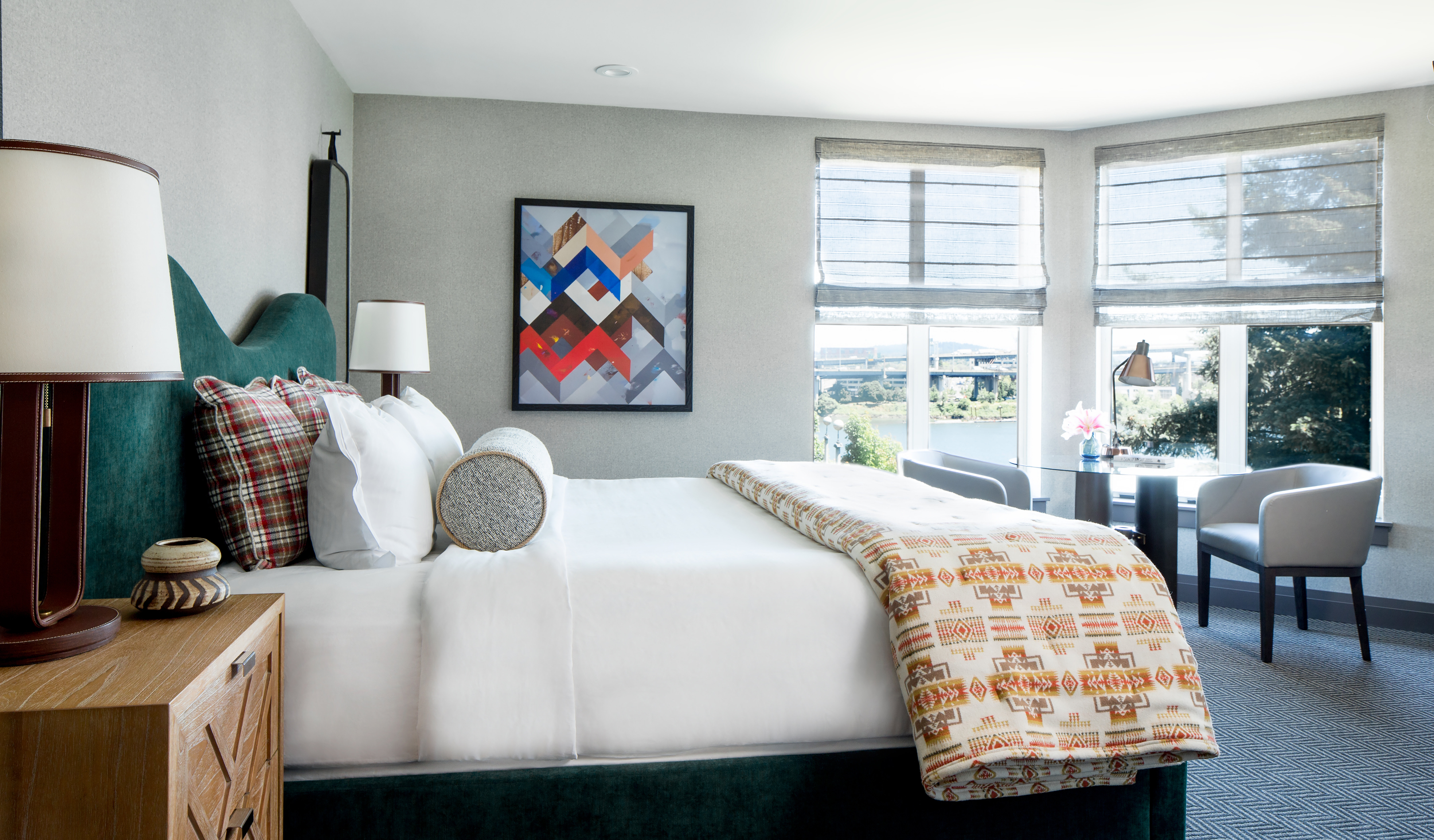 Columbia, River, Suite, King Bed