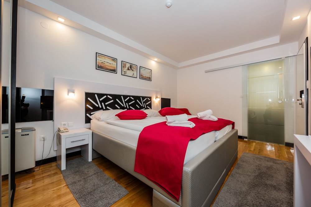 Hotel Sveti Kriz 26/65