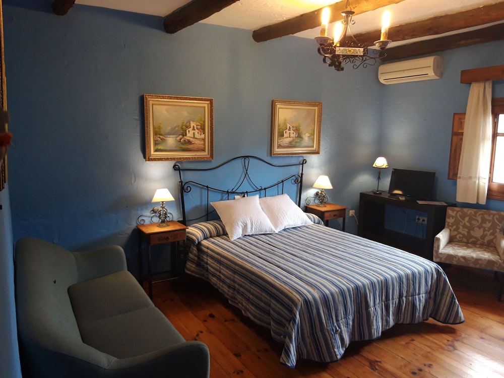 Hotel Hospederia Las Buitreras 14/70
