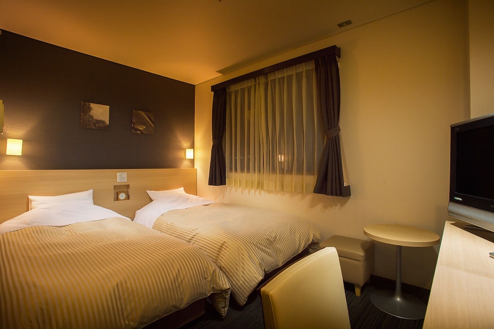 Room, Twin Beds