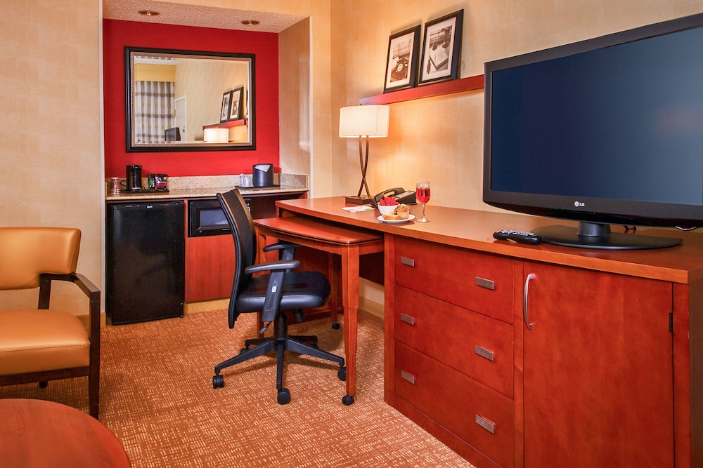 Courtyard By Marriott Manassas Battlefield Park 38/41