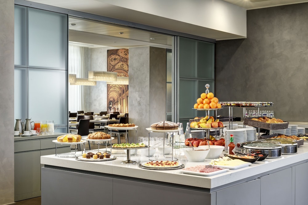 Unahotels San Vitale Bologna 41/54