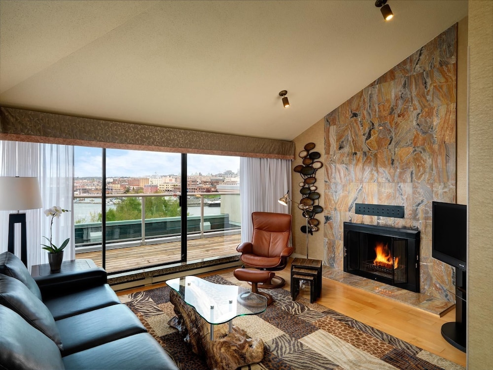 Best Western PLUS Inner Harbour Hotel 28/47