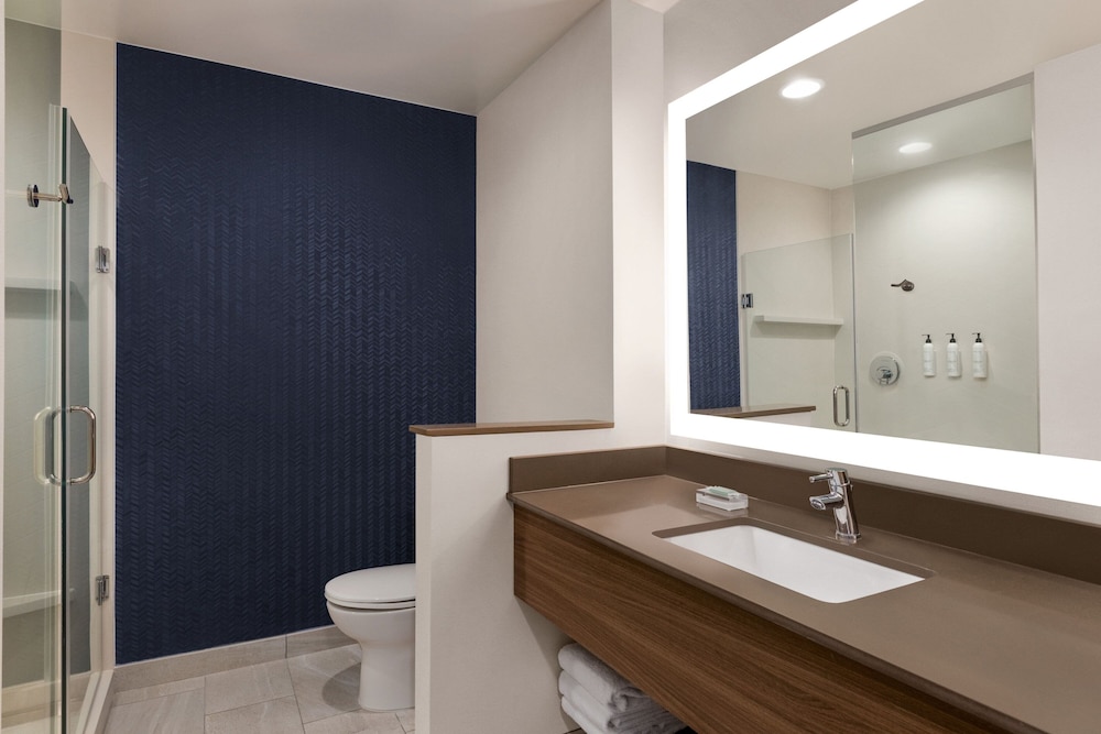 جناح بسرير كينج مع أريكة لذوي الإعاقة، Fairfield Inn & Suites by Marriott Bonita Springs 4/5