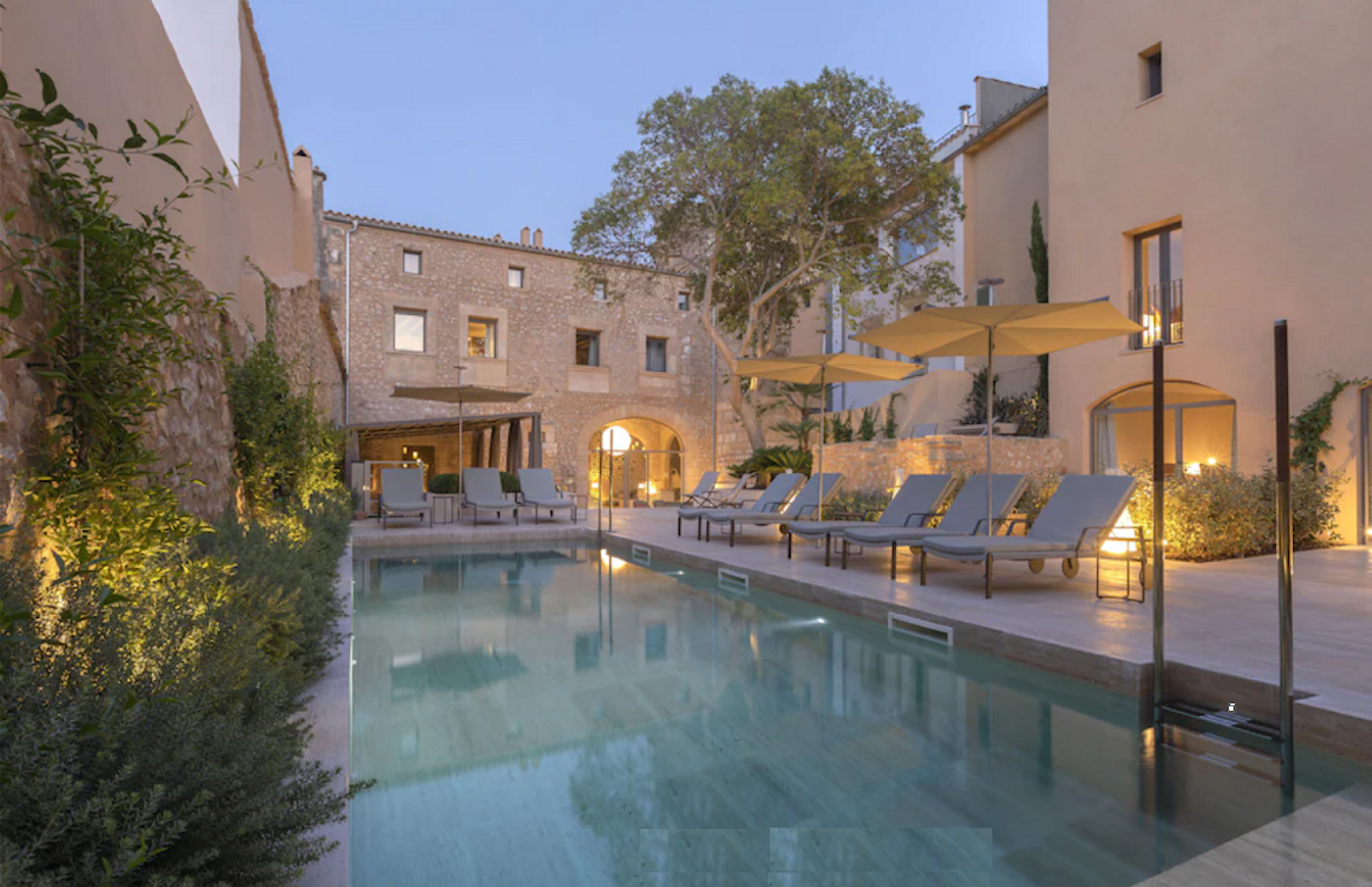 Boutique Hotel Can Aulí 34/34