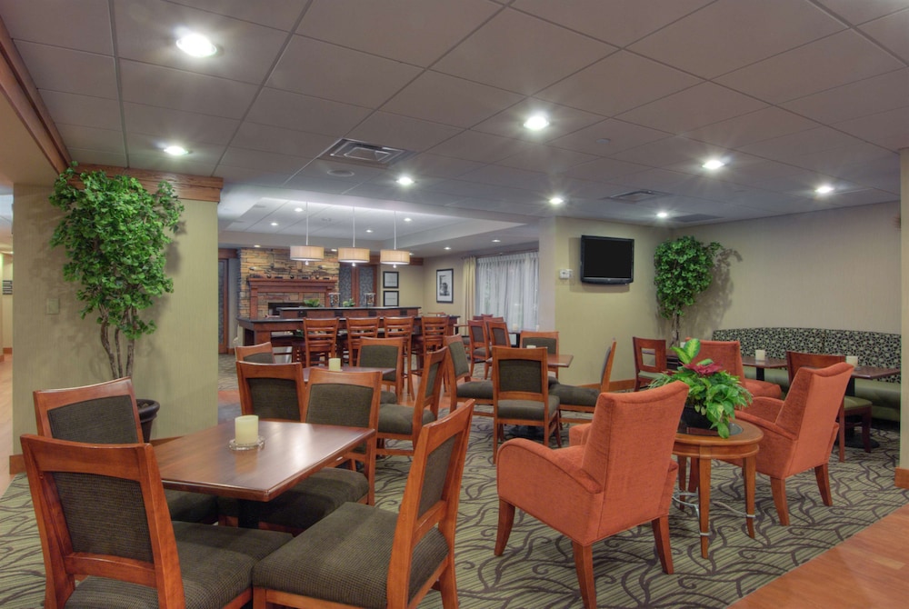 Hampton Inn Wheeling 40/56