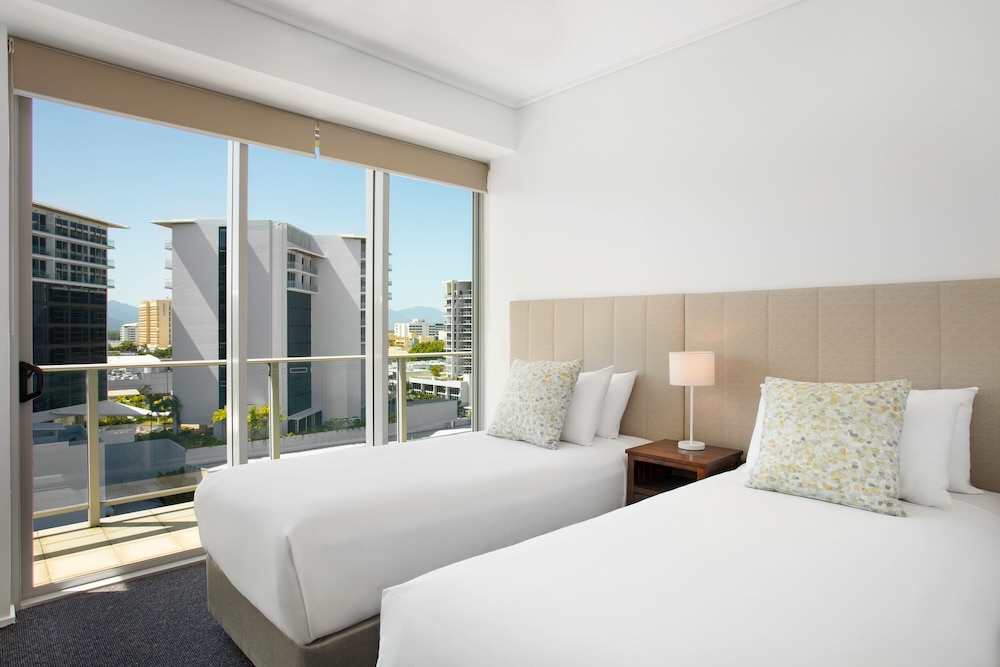 2 BEDROOMS, APARTMENT