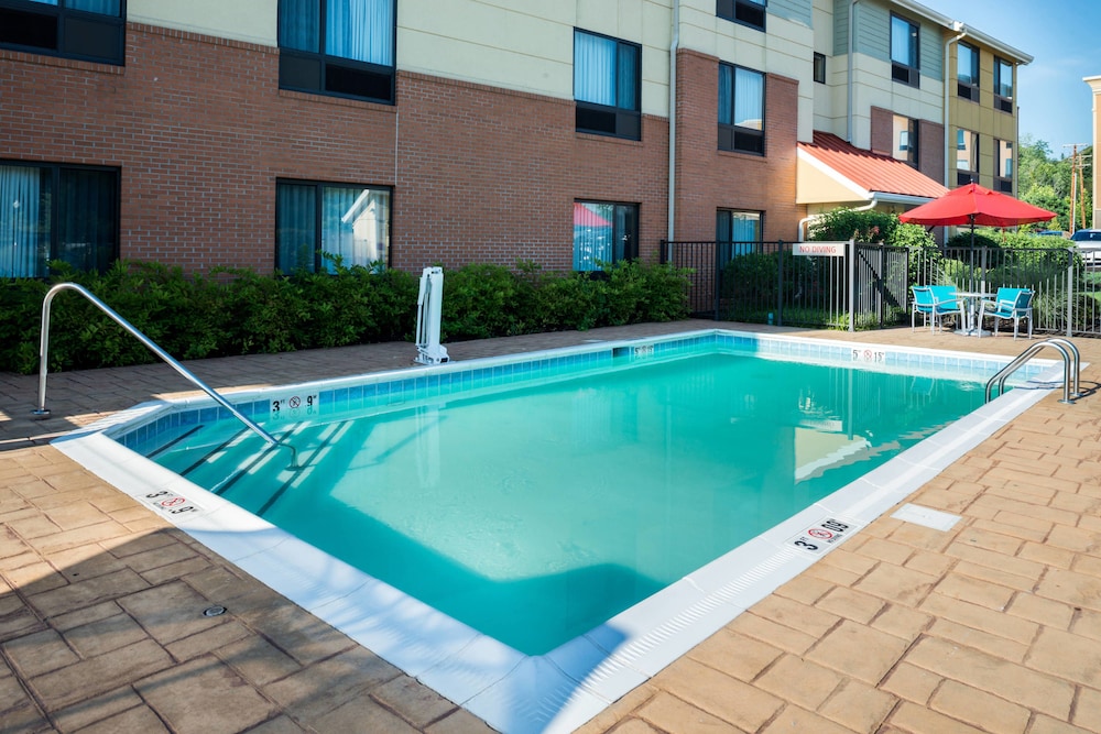 TownePlace Suites by Marriott Huntington 4/44