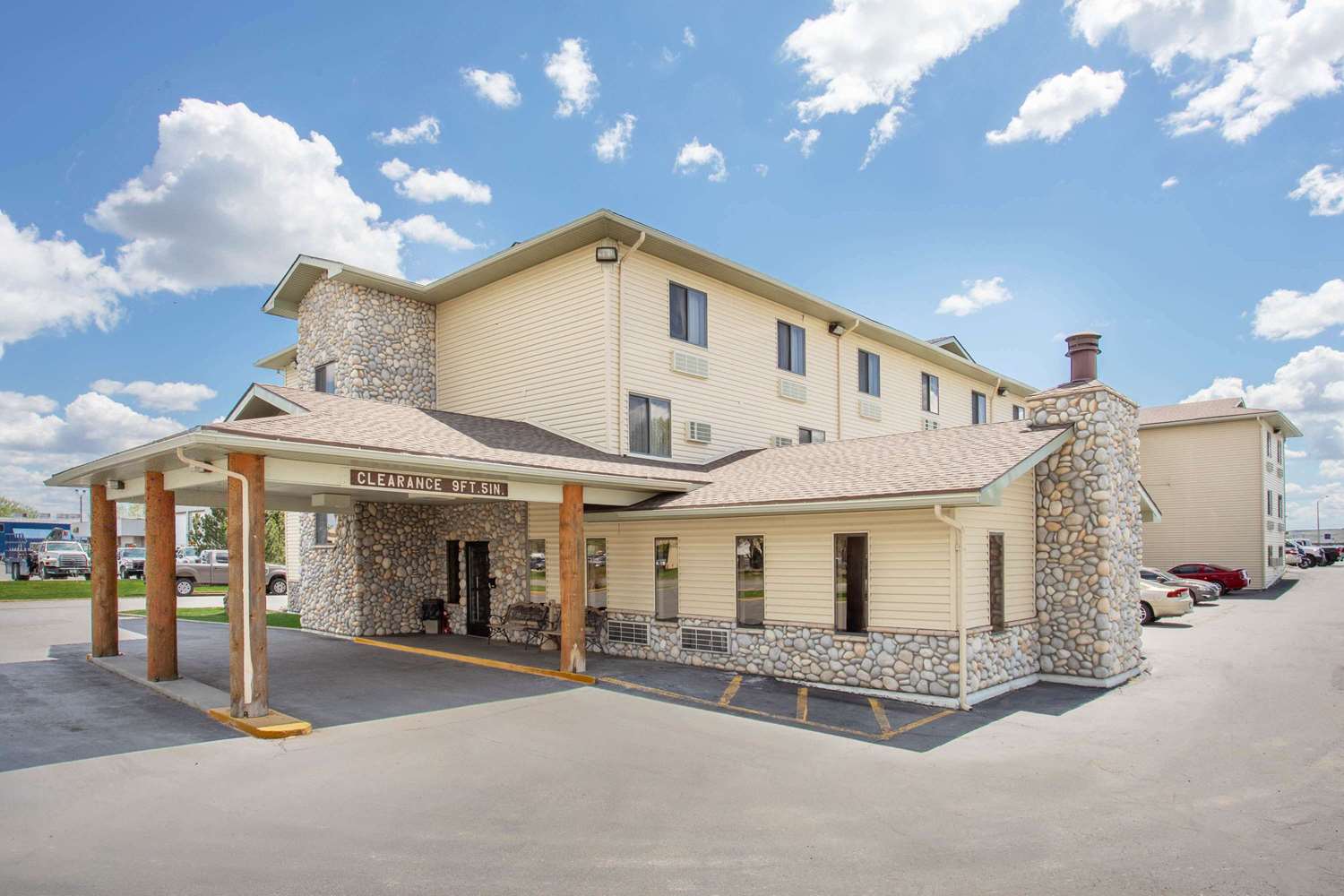 Super 8 by Wyndham Billings MT 6/52