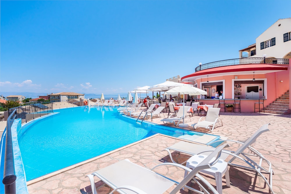 Pelagos Hotel 31/40