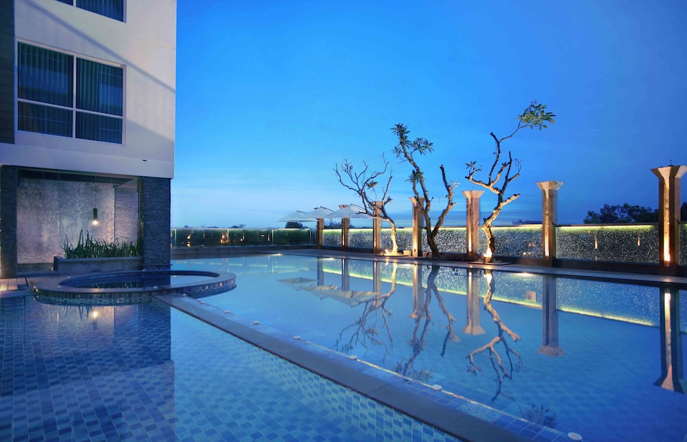 Aston Jember Hotel and Conference Center 38/65