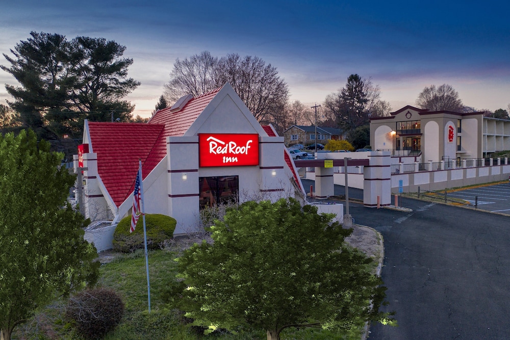 Red Roof Inn Warrenton 3/37