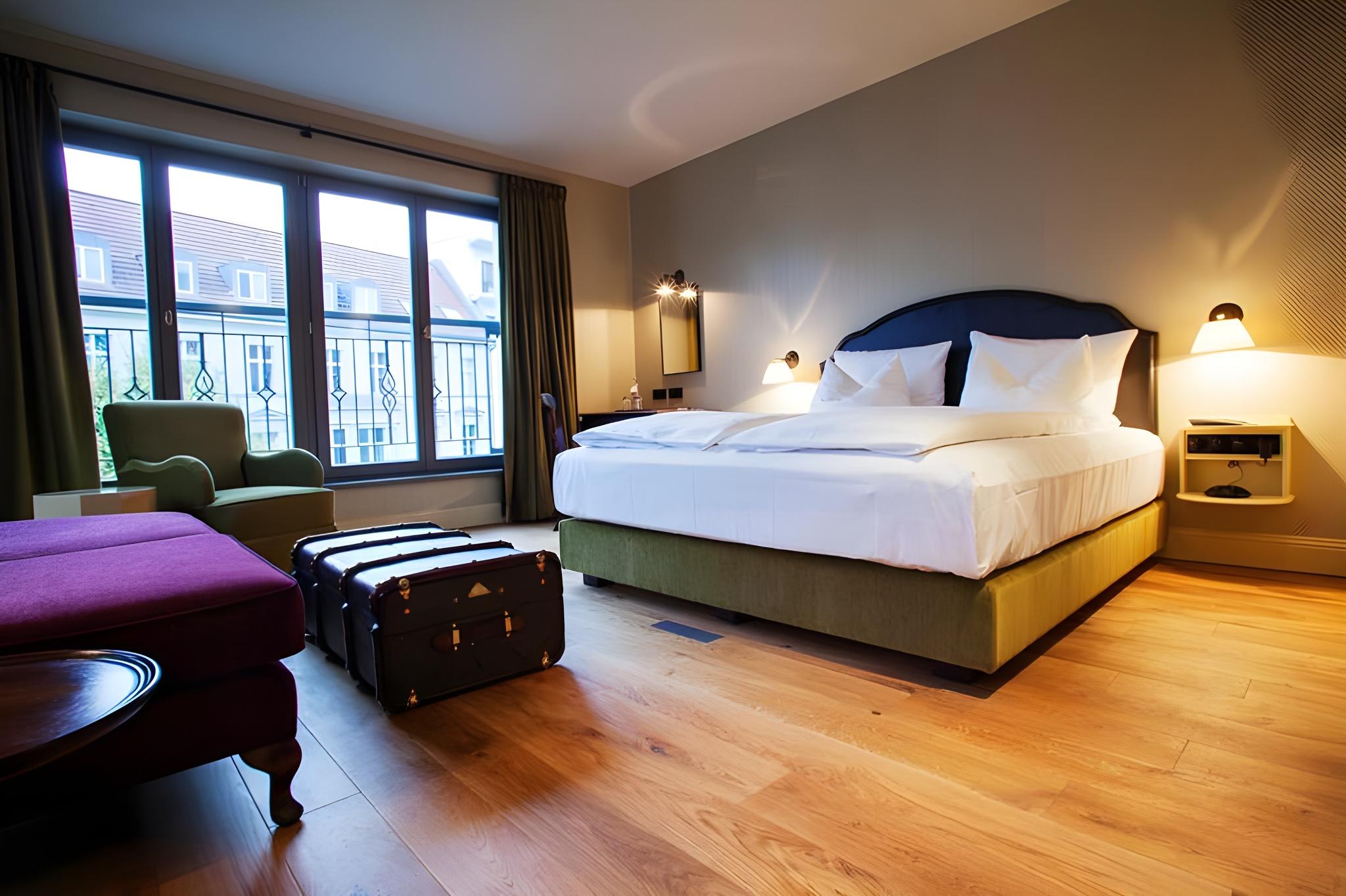 Cathedral, Suite, Single Bed