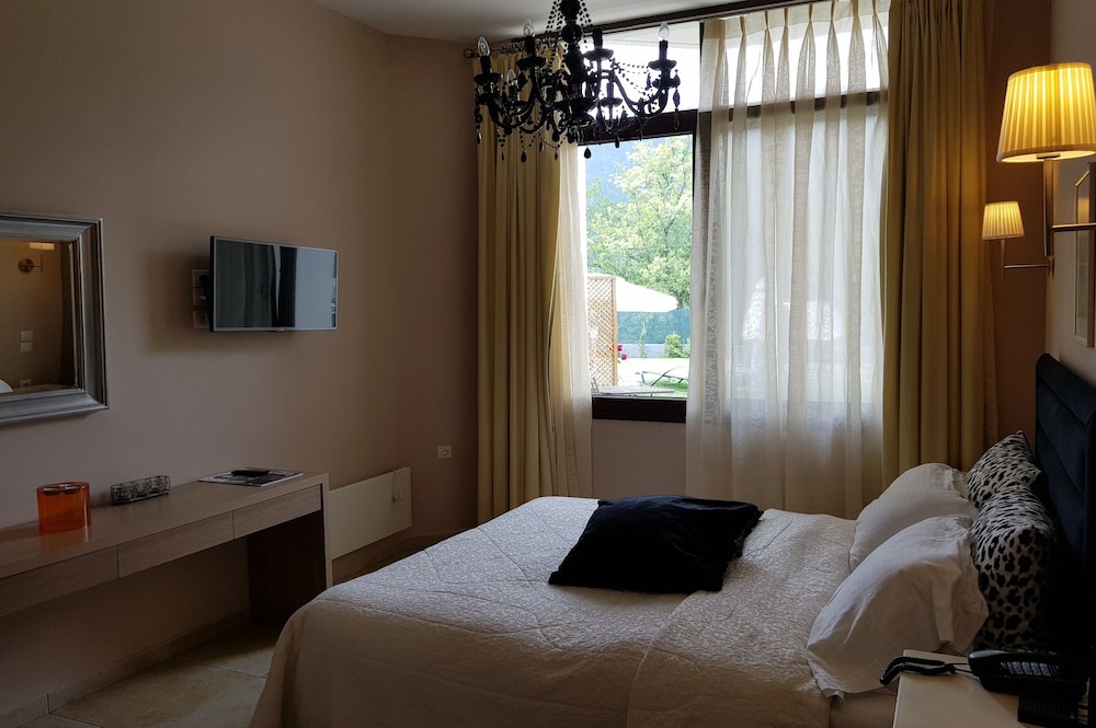 Forest Suites Boutique Hotel 37/79