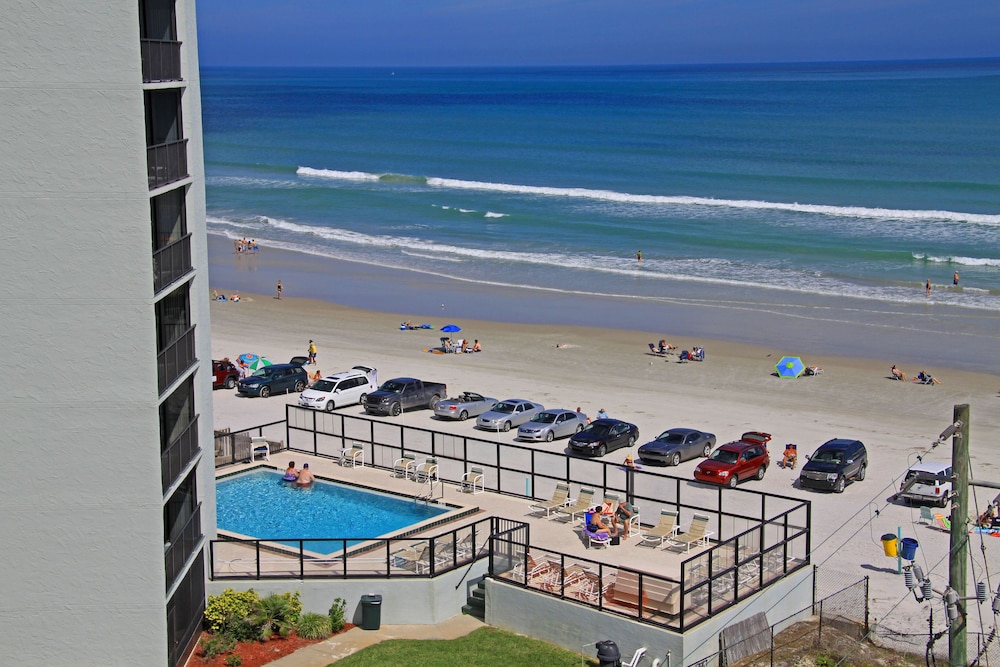 Ocean Trillium Suites 35/50