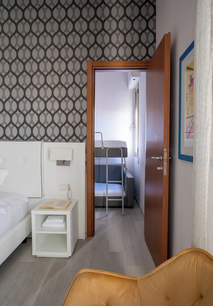 Hotel Biancamano 47/47