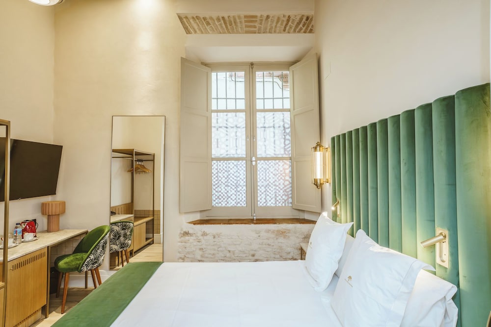 ROOM, DOUBLE BED, GROUND FLOOR