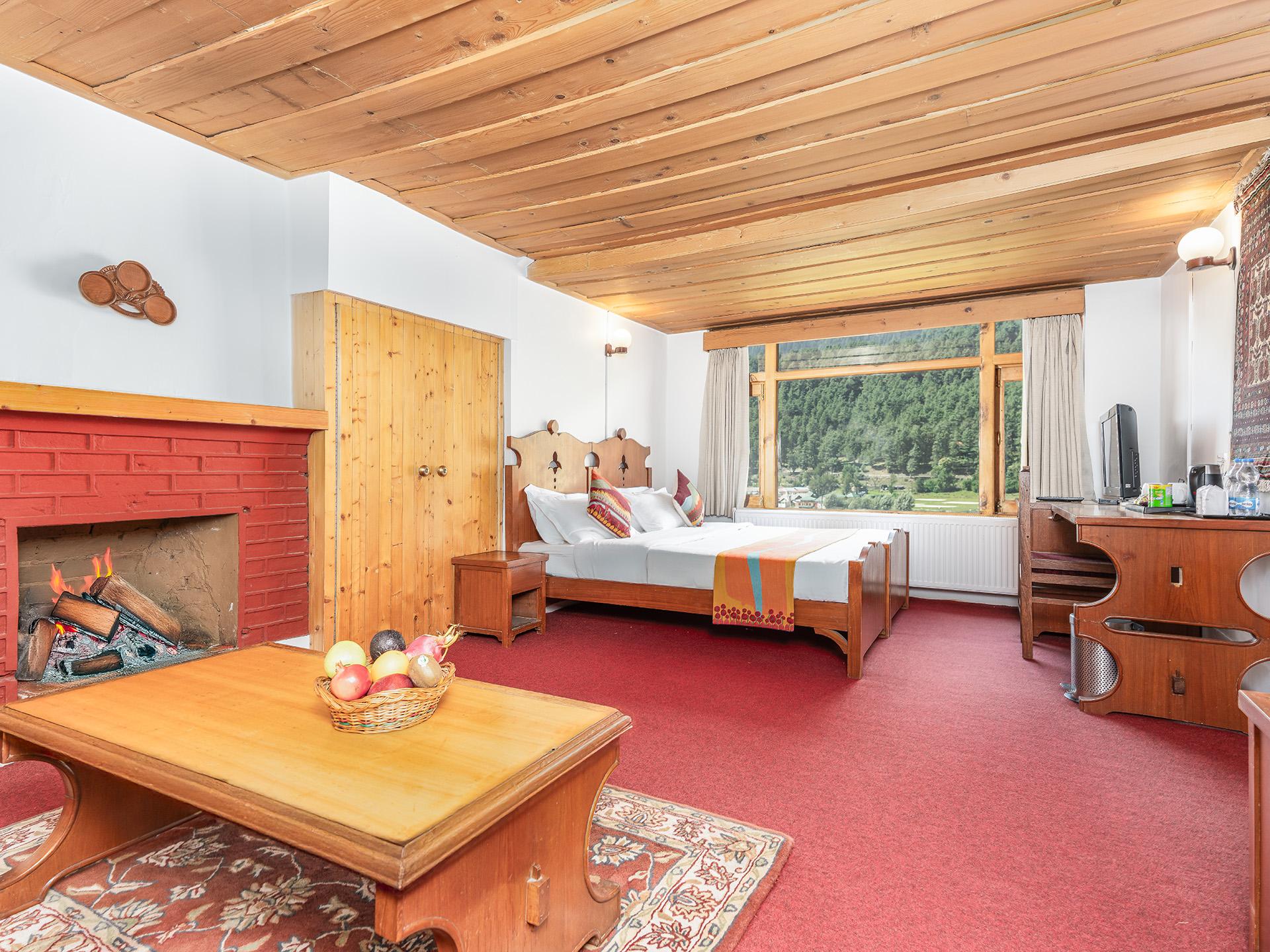 Heritage, Queen Bed