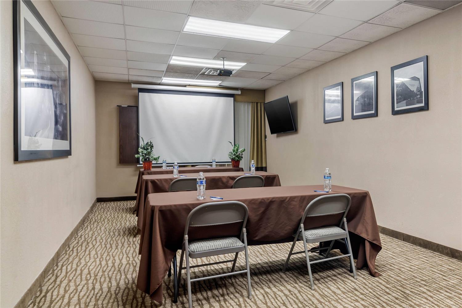 Comfort Inn & Suites Atlanta/Smyrna 31/35