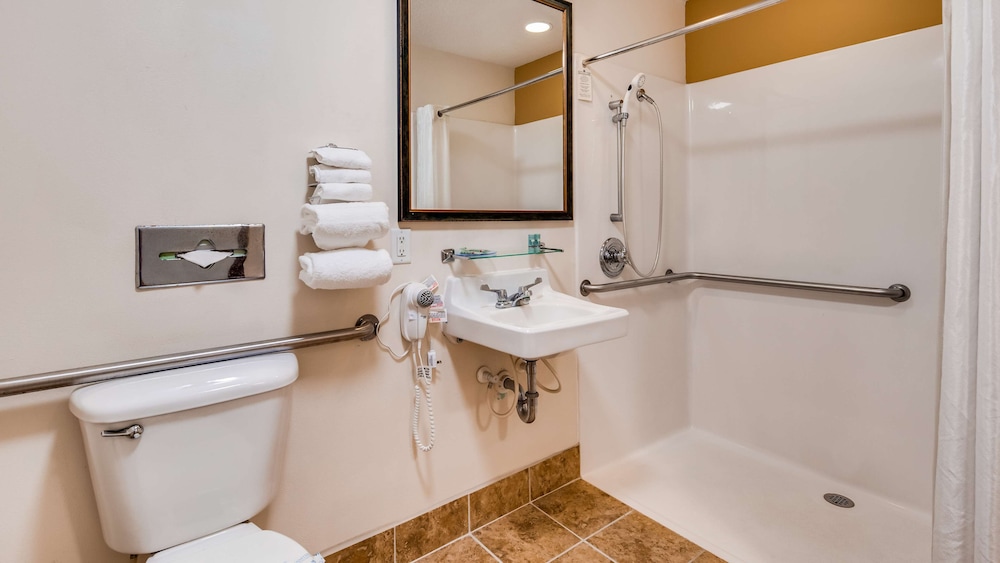 Best Western Lakewood Inn 14/37
