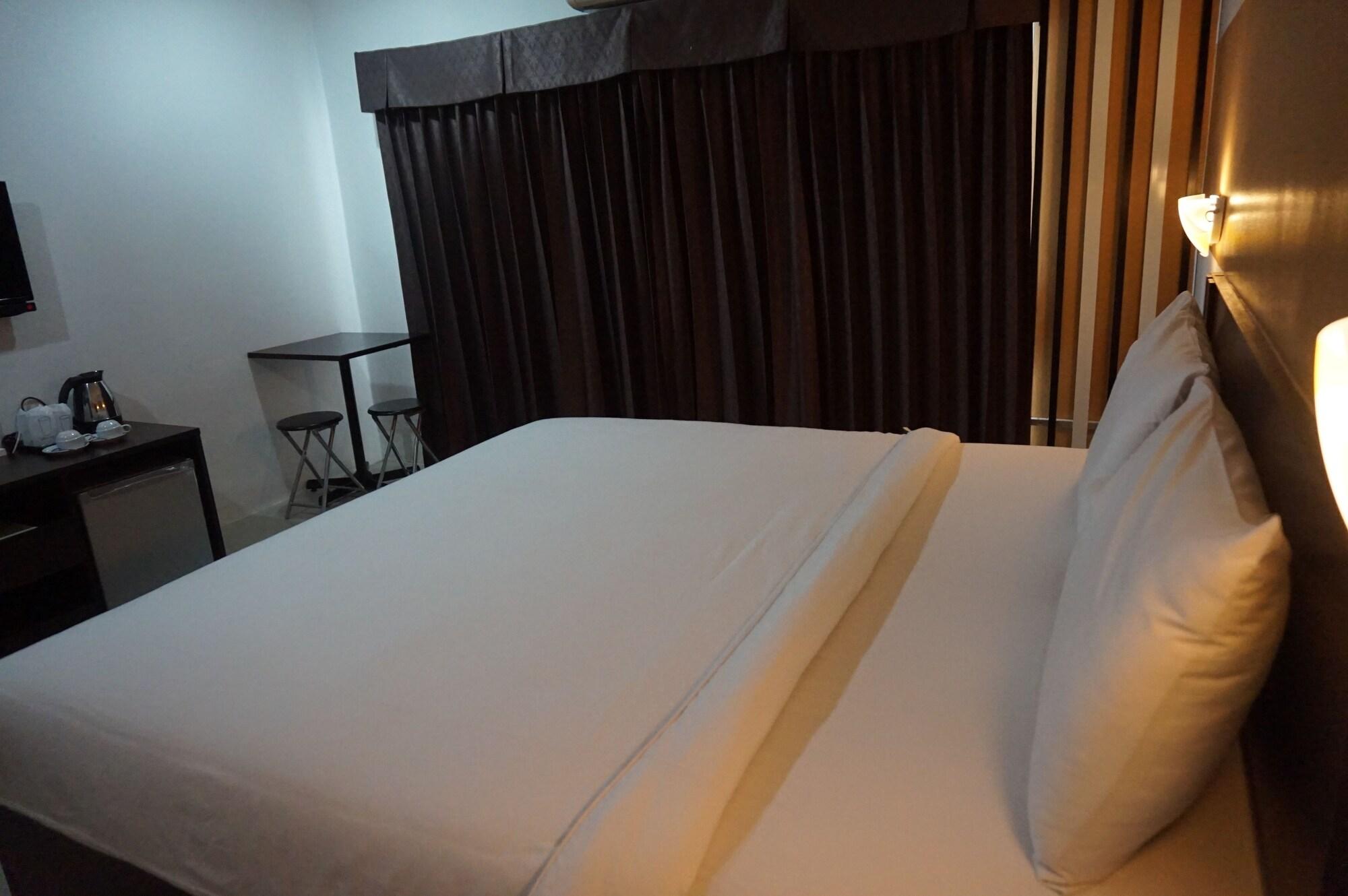Mukdaview Hotel 10/15