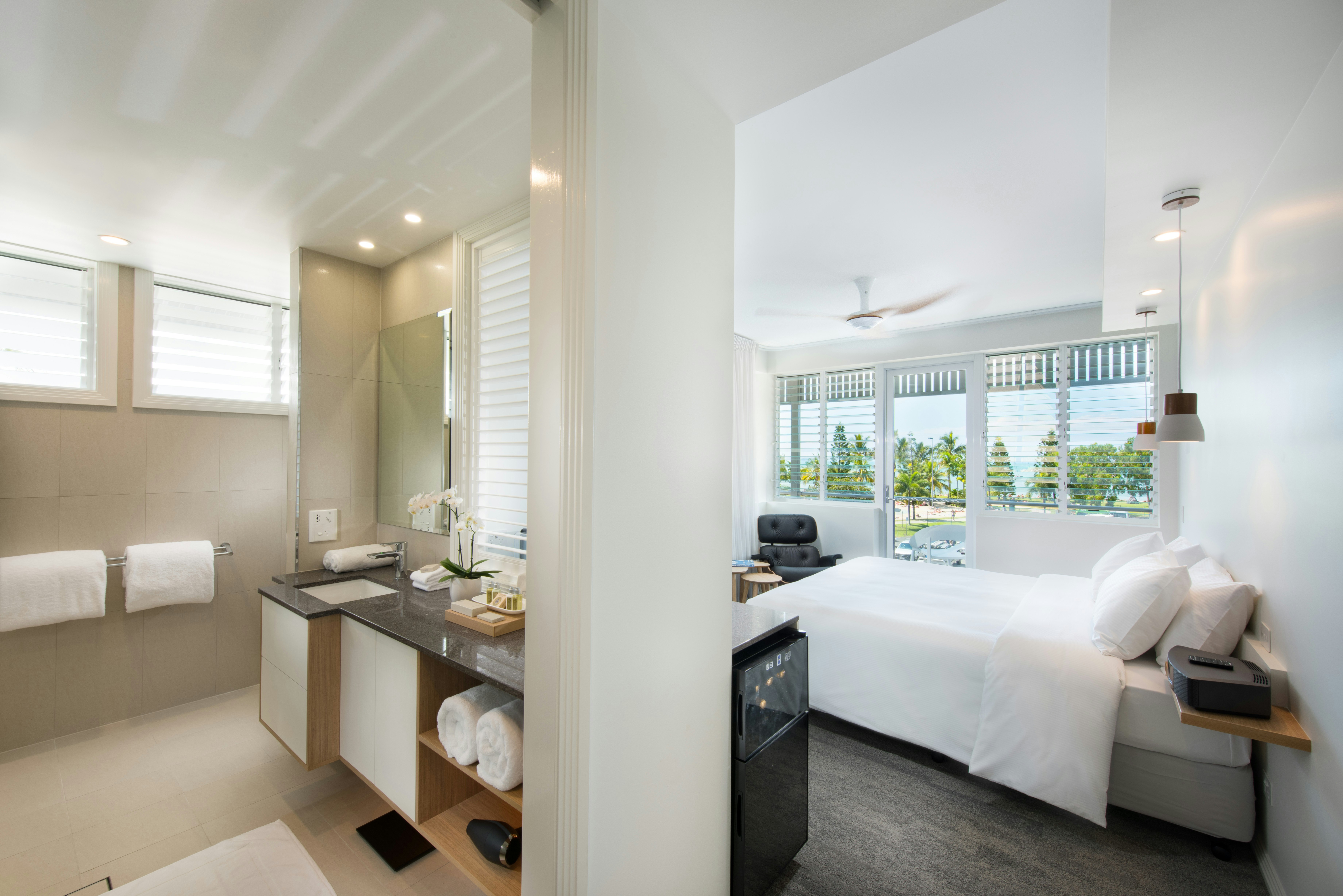 Heart Hotel And Gallery Whitsundays 10/10