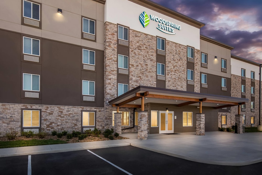 WoodSpring Suites St Peters-OFallon 30/38